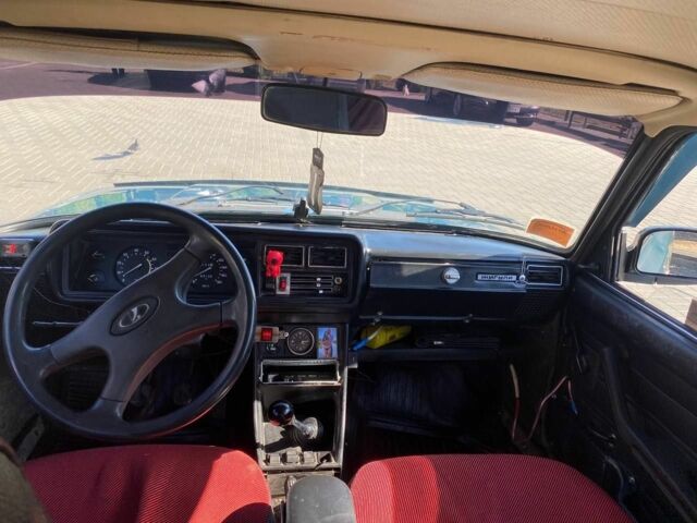 Зеленый ВАЗ 2107, объемом двигателя 1.6 л и пробегом 160 тыс. км за 666 $, фото 4 на Automoto.ua