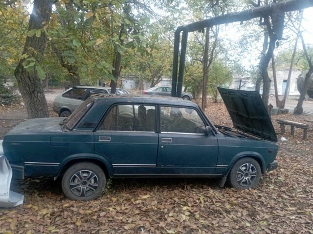 ВАЗ 2107 2003 в Славянске на Automoto.ua Зеленый ВАЗ 2107, объемом двигателя 0 л и пробегом 100 тыс. км за 601 $, фото 4 на Automoto.ua