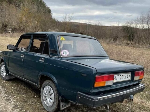 Зеленый ВАЗ 2107, объемом двигателя 1.6 л и пробегом 135 тыс. км за 1000 $, фото 2 на Automoto.ua