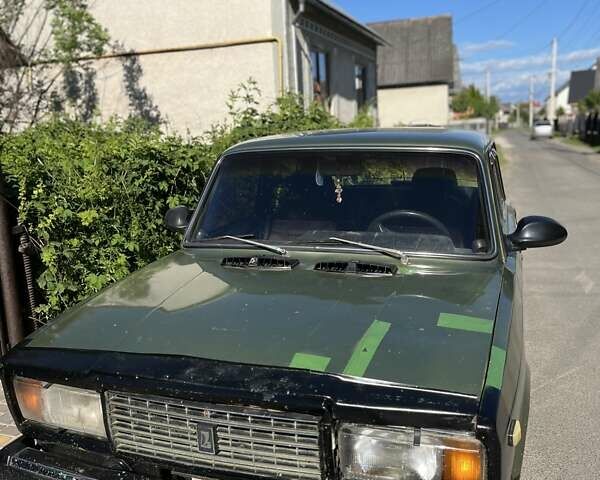Зеленый ВАЗ 2107, объемом двигателя 1.45 л и пробегом 105 тыс. км за 800 $, фото 4 на Automoto.ua