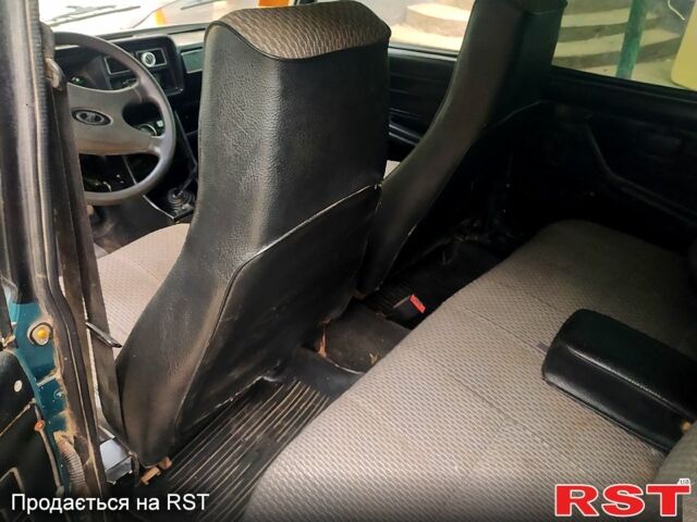 Зеленый ВАЗ 2107, объемом двигателя 1.5 л и пробегом 200 тыс. км за 968 $, фото 2 на Automoto.ua