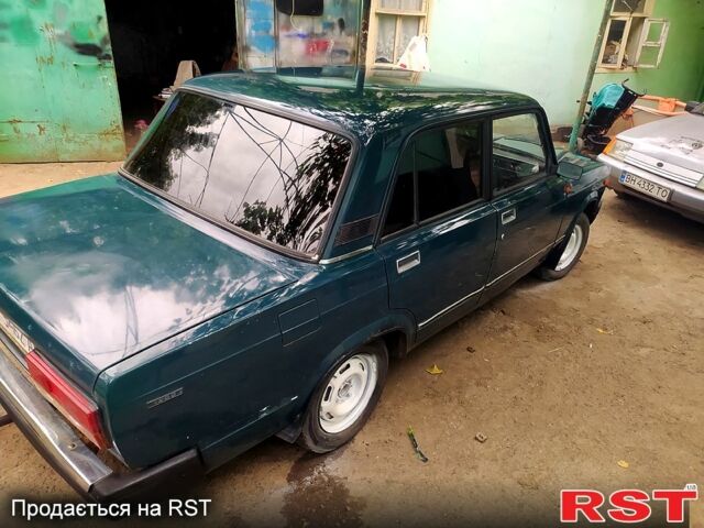 Зеленый ВАЗ 2107, объемом двигателя 1.5 л и пробегом 200 тыс. км за 968 $, фото 6 на Automoto.ua