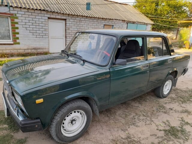 Зеленый ВАЗ 2107, объемом двигателя 1.5 л и пробегом 1 тыс. км за 680 $, фото 5 на Automoto.ua
