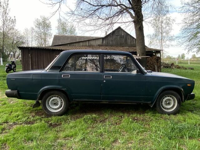 Зеленый ВАЗ 2107, объемом двигателя 1.5 л и пробегом 102 тыс. км за 750 $, фото 5 на Automoto.ua