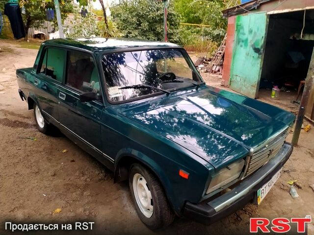 Зеленый ВАЗ 2107, объемом двигателя 1.5 л и пробегом 200 тыс. км за 968 $, фото 7 на Automoto.ua