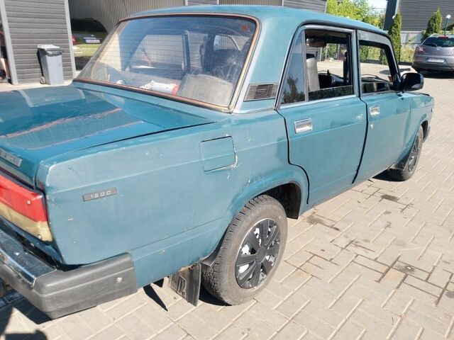 Зеленый ВАЗ 2107, объемом двигателя 1.6 л и пробегом 160 тыс. км за 666 $, фото 5 на Automoto.ua