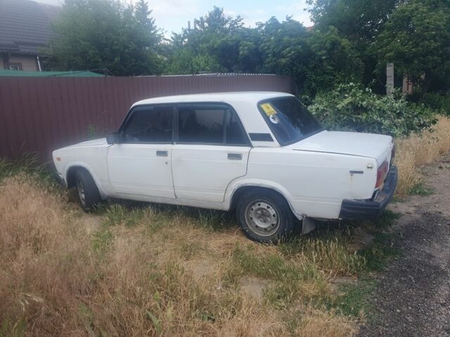 Зеленый ВАЗ 2107, объемом двигателя 1.5 л и пробегом 100 тыс. км за 387 $, фото 4 на Automoto.ua