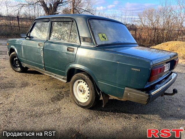 Зеленый ВАЗ 2107, объемом двигателя 1.5 л и пробегом 100 тыс. км за 800 $, фото 1 на Automoto.ua