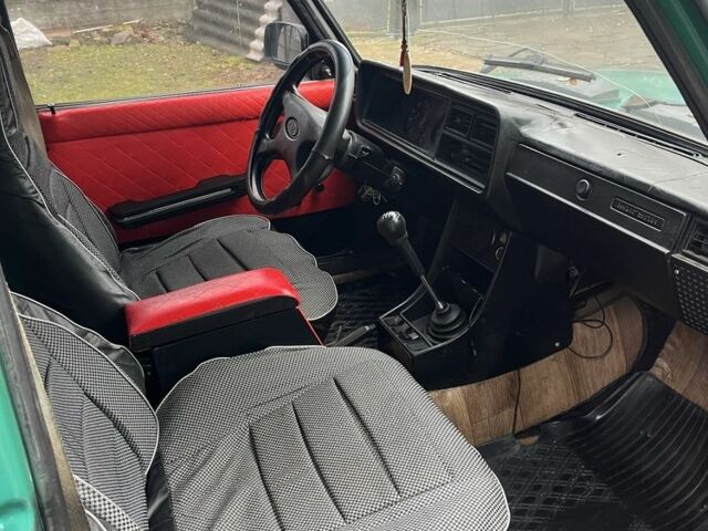 Зеленый ВАЗ 2107, объемом двигателя 1.5 л и пробегом 70 тыс. км за 600 $, фото 5 на Automoto.ua