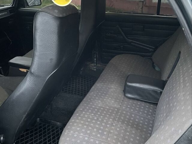 Зелений ВАЗ 2107, об'ємом двигуна 1.5 л та пробігом 2 тис. км за 1300 $, фото 4 на Automoto.ua