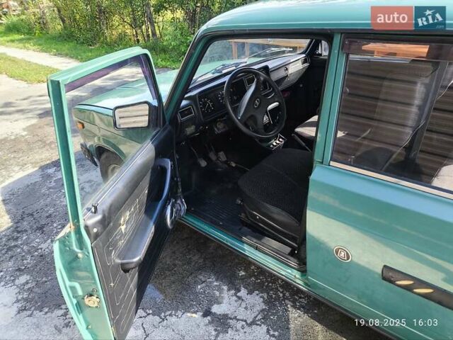 Зеленый ВАЗ 2107, объемом двигателя 1.5 л и пробегом 299 тыс. км за 1200 $, фото 5 на Automoto.ua