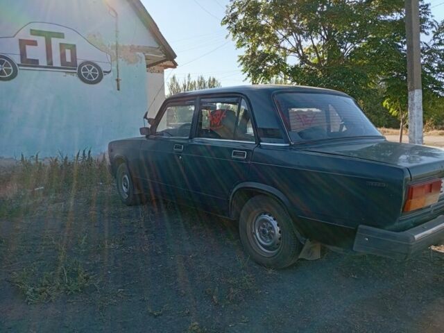 Зеленый ВАЗ 2107, объемом двигателя 1.6 л и пробегом 1 тыс. км за 1000 $, фото 3 на Automoto.ua