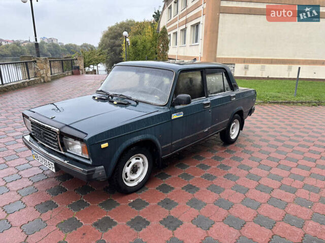 Зеленый ВАЗ 2107, объемом двигателя 1.5 л и пробегом 192 тыс. км за 800 $, фото 3 на Automoto.ua