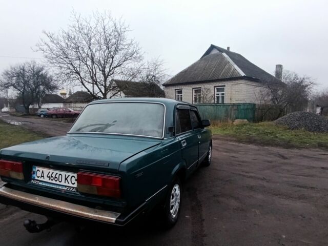 Зеленый ВАЗ 2107, объемом двигателя 1.5 л и пробегом 111 тыс. км за 1100 $, фото 5 на Automoto.ua