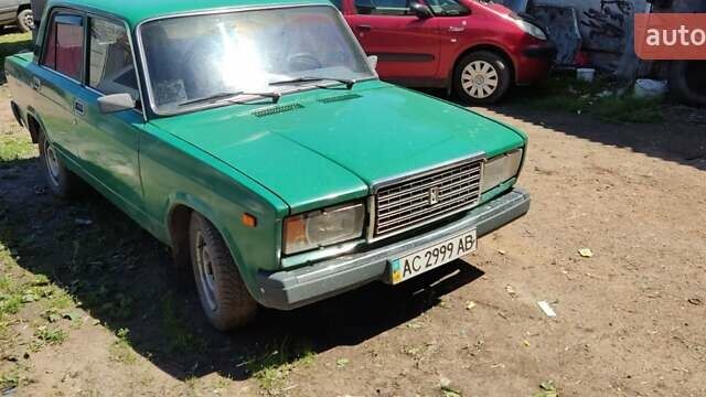 Зеленый ВАЗ 2107, объемом двигателя 1.5 л и пробегом 100 тыс. км за 1500 $, фото 2 на Automoto.ua