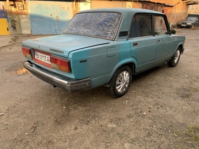 Зеленый ВАЗ 2107, объемом двигателя 1.3 л и пробегом 350 тыс. км за 500 $, фото 4 на Automoto.ua