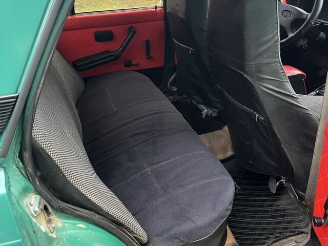 Зеленый ВАЗ 2107, объемом двигателя 1.5 л и пробегом 70 тыс. км за 600 $, фото 6 на Automoto.ua