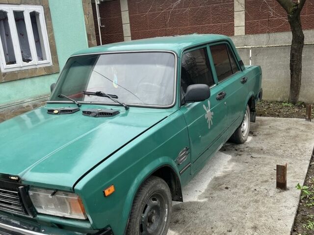 Зеленый ВАЗ 2107, объемом двигателя 1.5 л и пробегом 70 тыс. км за 600 $, фото 1 на Automoto.ua