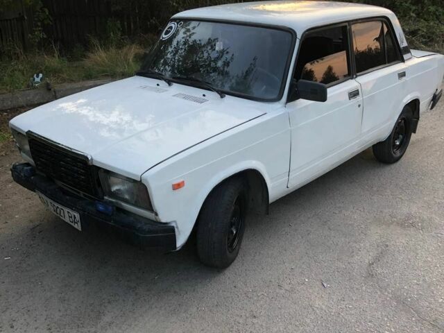 Зелений ВАЗ 2107, об'ємом двигуна 1.5 л та пробігом 250 тис. км за 413 $, фото 1 на Automoto.ua