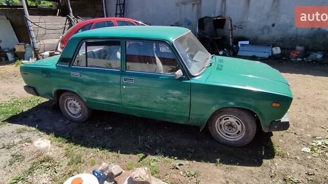 Зеленый ВАЗ 2107, объемом двигателя 1.5 л и пробегом 100 тыс. км за 1500 $, фото 5 на Automoto.ua