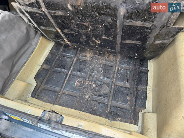 Зеленый ВАЗ 2107, объемом двигателя 1.45 л и пробегом 100 тыс. км за 1200 $, фото 11 на Automoto.ua