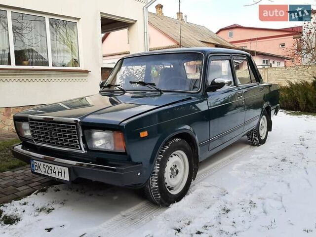 Зеленый ВАЗ 2107, объемом двигателя 1.45 л и пробегом 83 тыс. км за 2300 $, фото 1 на Automoto.ua