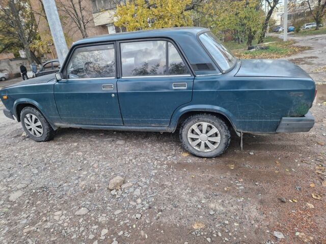 Зеленый ВАЗ 2107, объемом двигателя 2 л и пробегом 89 тыс. км за 644 $, фото 2 на Automoto.ua
