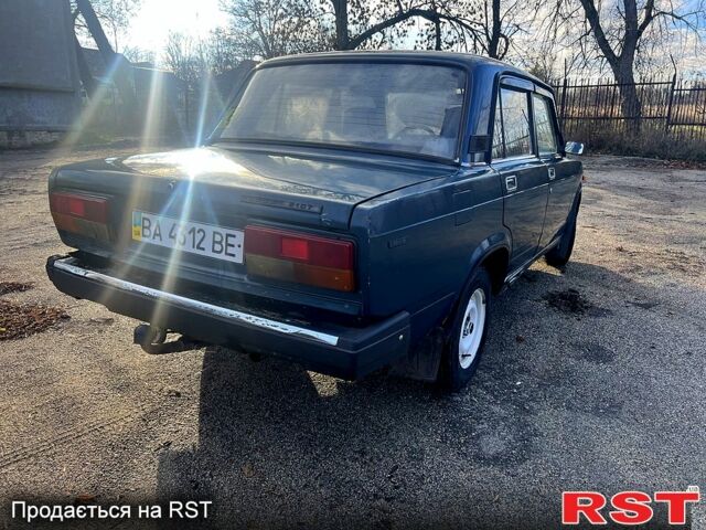 Зеленый ВАЗ 2107, объемом двигателя 1.5 л и пробегом 100 тыс. км за 800 $, фото 2 на Automoto.ua