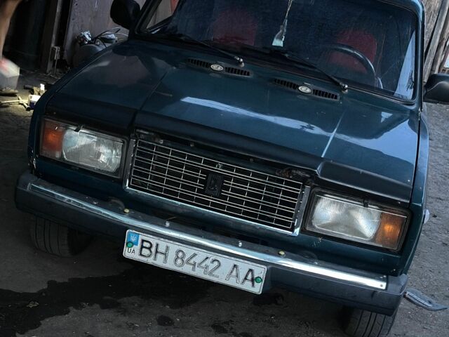 Зеленый ВАЗ 2107, объемом двигателя 1.6 л и пробегом 450 тыс. км за 1150 $, фото 1 на Automoto.ua