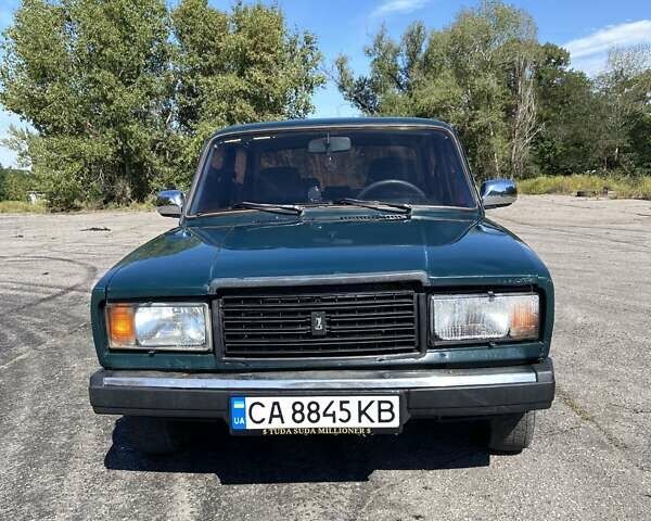 Зеленый ВАЗ 2107, объемом двигателя 1.5 л и пробегом 400 тыс. км за 1000 $, фото 6 на Automoto.ua