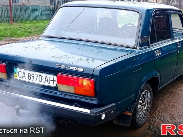 Зеленый ВАЗ 2107, объемом двигателя 1.5 л и пробегом 70 тыс. км за 1250 $, фото 5 на Automoto.ua