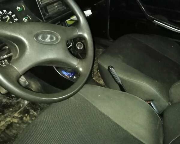 Зеленый ВАЗ 2107, объемом двигателя 1.45 л и пробегом 140 тыс. км за 1200 $, фото 2 на Automoto.ua