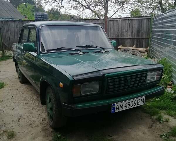 Зеленый ВАЗ 2107, объемом двигателя 1.45 л и пробегом 100 тыс. км за 1300 $, фото 1 на Automoto.ua