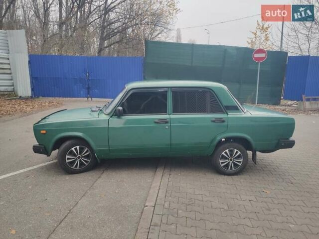 Зеленый ВАЗ 2107, объемом двигателя 1.5 л и пробегом 100 тыс. км за 1200 $, фото 3 на Automoto.ua