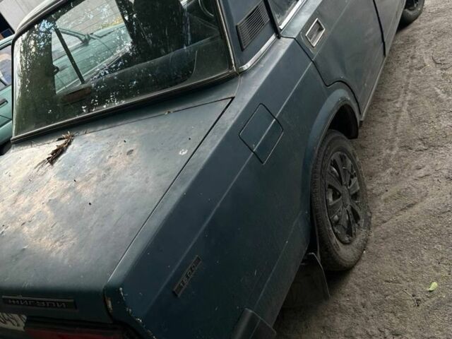 Зеленый ВАЗ 2107, объемом двигателя 0 л и пробегом 300 тыс. км за 384 $, фото 5 на Automoto.ua