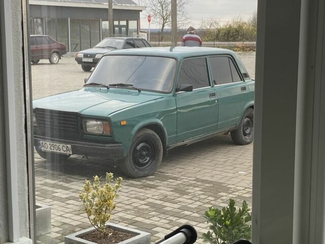 Зеленый ВАЗ 2107, объемом двигателя 1.5 л и пробегом 90 тыс. км за 1100 $, фото 3 на Automoto.ua