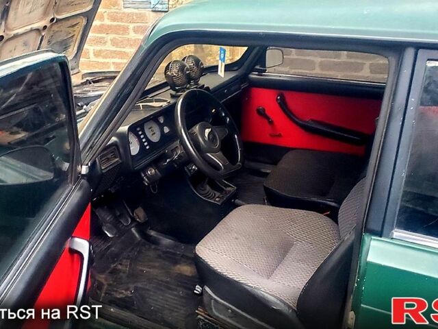 Зеленый ВАЗ 2107, объемом двигателя 1.5 л и пробегом 40 тыс. км за 950 $, фото 2 на Automoto.ua