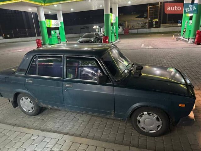 Зеленый ВАЗ 2107, объемом двигателя 1.45 л и пробегом 70 тыс. км за 1000 $, фото 2 на Automoto.ua