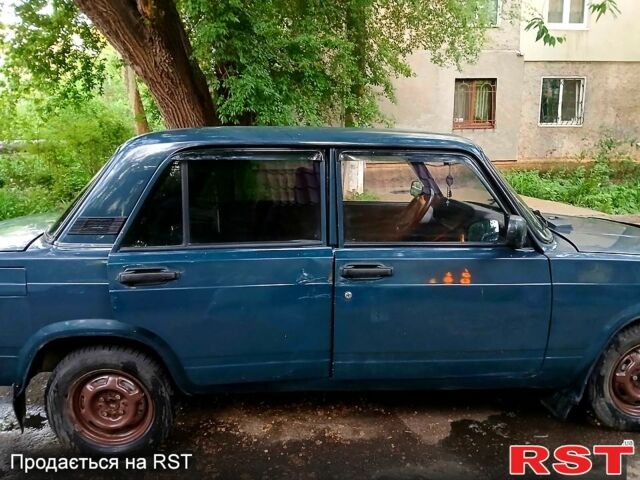 Зеленый ВАЗ 2107, объемом двигателя 1.5 л и пробегом 217 тыс. км за 1000 $, фото 8 на Automoto.ua