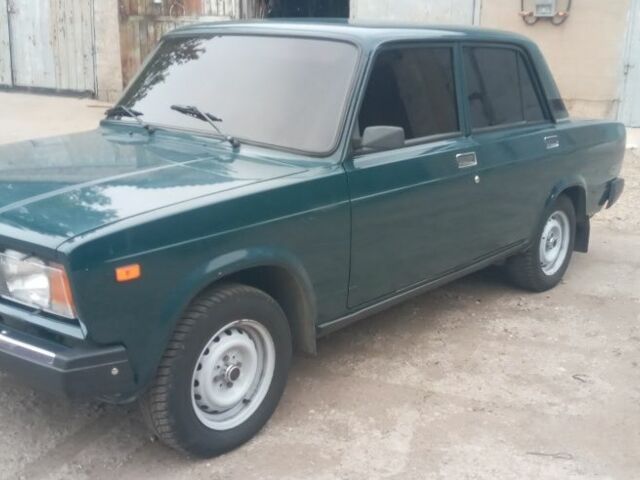 Зеленый ВАЗ 2107, объемом двигателя 1.5 л и пробегом 106 тыс. км за 1438 $, фото 2 на Automoto.ua