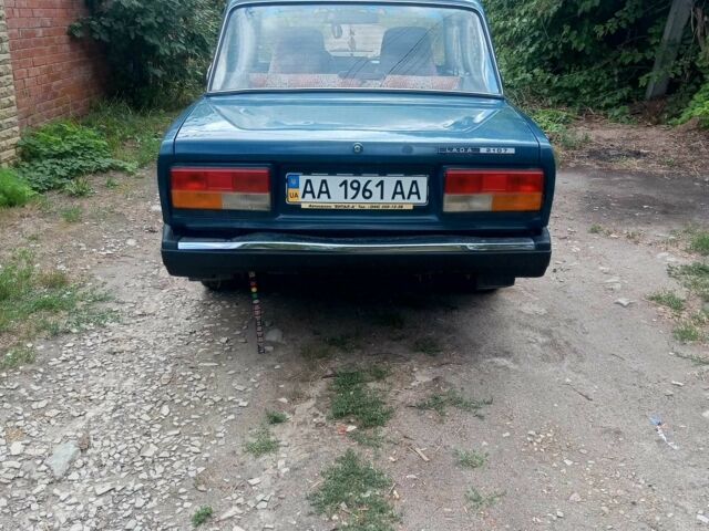 Зеленый ВАЗ 2107, объемом двигателя 1.5 л и пробегом 2 тыс. км за 1650 $, фото 6 на Automoto.ua