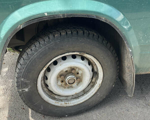 Зеленый ВАЗ 2107, объемом двигателя 0.15 л и пробегом 360 тыс. км за 1100 $, фото 4 на Automoto.ua