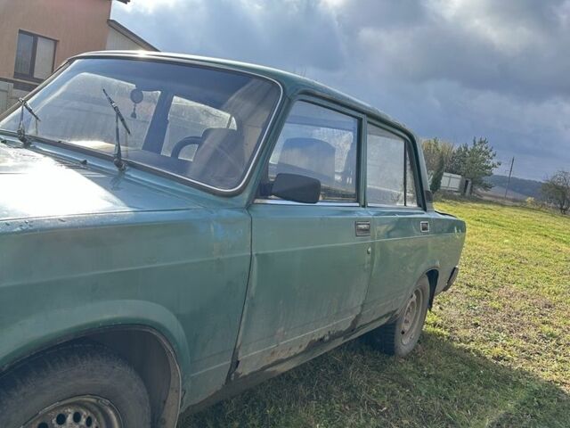 Зеленый ВАЗ 2107, объемом двигателя 1.5 л и пробегом 70 тыс. км за 500 $, фото 5 на Automoto.ua