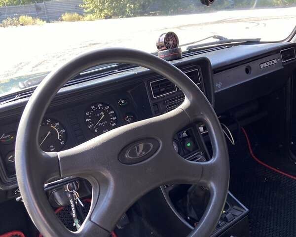 Зеленый ВАЗ 2107, объемом двигателя 1.5 л и пробегом 400 тыс. км за 1000 $, фото 11 на Automoto.ua