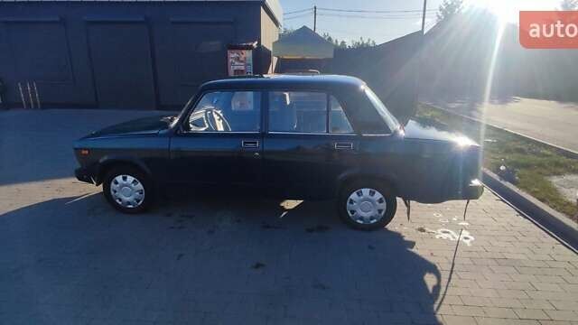 Зеленый ВАЗ 2107, объемом двигателя 1.45 л и пробегом 34 тыс. км за 1700 $, фото 2 на Automoto.ua