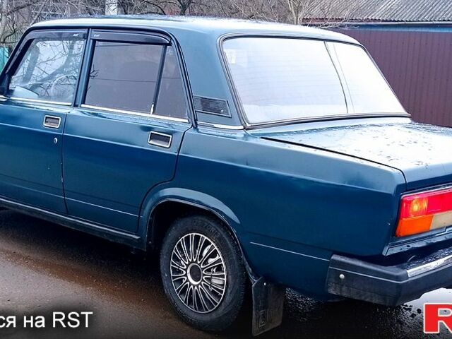 Зеленый ВАЗ 2107, объемом двигателя 1.5 л и пробегом 70 тыс. км за 1250 $, фото 1 на Automoto.ua