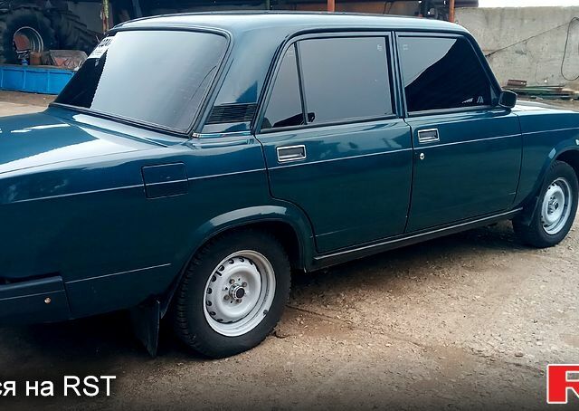 Зеленый ВАЗ 2107, объемом двигателя 1.5 л и пробегом 106 тыс. км за 1450 $, фото 4 на Automoto.ua