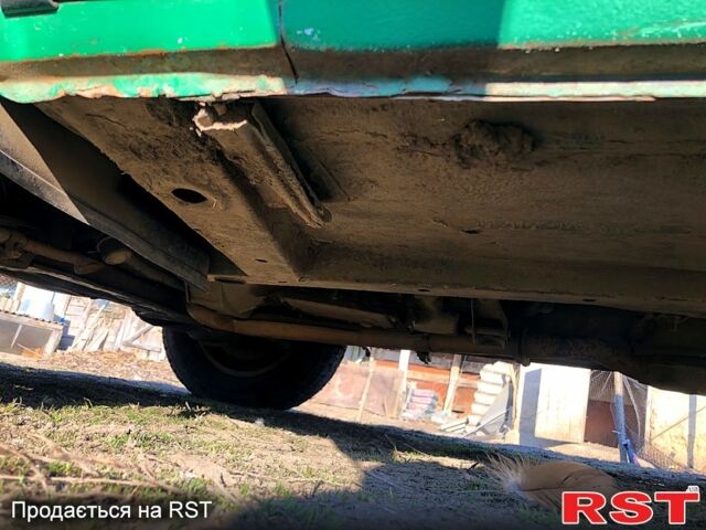 Зеленый ВАЗ 2107, объемом двигателя 15 л и пробегом 85 тыс. км за 999 $, фото 8 на Automoto.ua