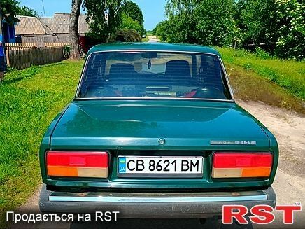 Зеленый ВАЗ 2107, объемом двигателя 1.5 л и пробегом 72 тыс. км за 714 $, фото 3 на Automoto.ua