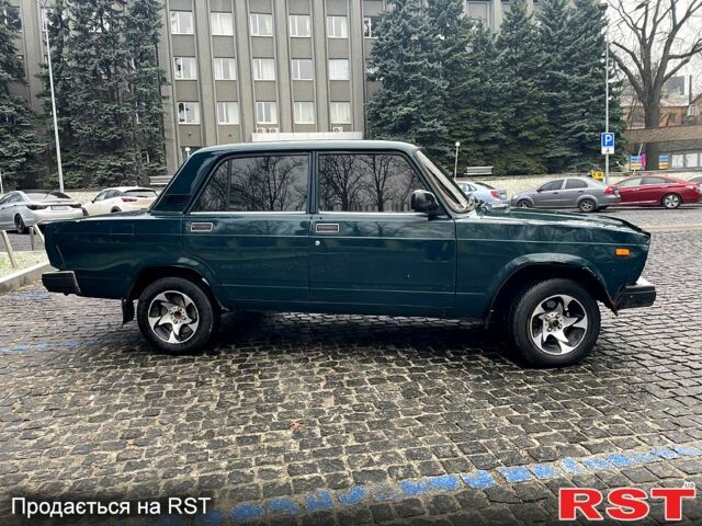Зеленый ВАЗ 2107, объемом двигателя 1.5 л и пробегом 200 тыс. км за 1599 $, фото 5 на Automoto.ua